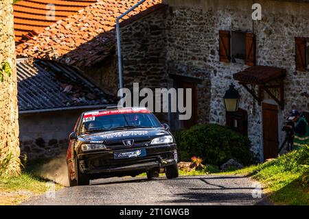 Ambert, France. 13 octobre 2023. 143 COCHET Cedric, VAILLANT Karine, Peugeot 306 S16 A7, action lors de la finale de la coupe de France des Rallyes Ambert 2023, du 12 au 14 octobre 2023 à Ambert, France - photo Damien Saulnier/DPPI crédit : DPPI Media/Alamy Live News Banque D'Images