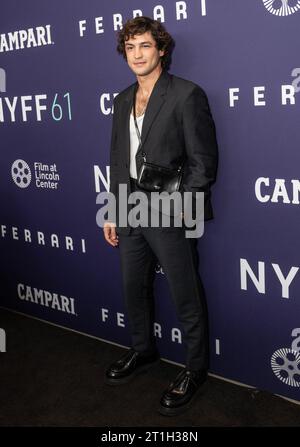 Gabriel Leone assiste à la première du biopic Ferrari lors de la soirée de clôture du Festival du film de New York à Alice Tully Hall à New York le 13 octobre 2023 Banque D'Images