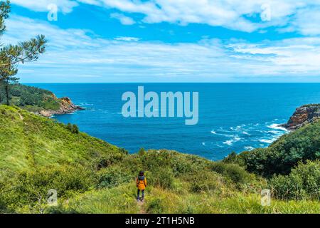 Monte Ulia dans la ville de San Sebastian, pays Basque. Visitez la crique cachée de la ville appelée Illurgita Senadia ou Illurgita Senotia. Visite Banque D'Images