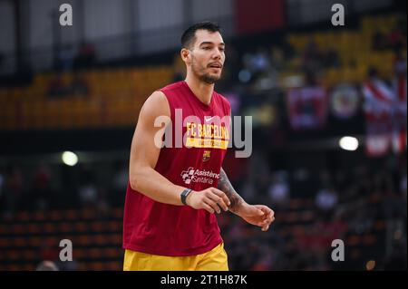 Athènes, Grèce. 13 octobre 2023. 14 Willy Hernangomez du FC Barcelone lors de l'Euroleague, Round 2, match entre l'Olympiacos Pirée et le FC Barcelone au Peace & Friendship Stadium le 13 octobre 2023 à Athènes, Grèce. Crédit : Agence photo indépendante/Alamy Live News Banque D'Images