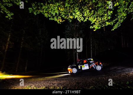 Ambert, France. 13 octobre 2023. 163 MAGNIN Nicolas, DUCHAINE Eloise, Peugeot 106 S16 A6, action lors de la finale de la coupe de France des Rallyes Ambert 2023, du 12 au 14 octobre 2023 à Ambert, France - photo Damien Saulnier/DPPI crédit : DPPI Media/Alamy Live News Banque D'Images