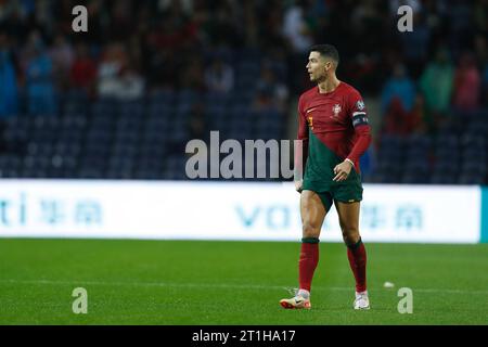 Porto, Portugal. 13 octobre 2023. Cristiano Ronaldo (por) football/football : Tour de qualification de l'UEFA Euro 2024 Match du Groupe J entre le Portugal 3-2 Slovaquie à l'Estadio do Dragao à Porto, Portugal . Crédit : Mutsu Kawamori/AFLO/Alamy Live News Banque D'Images