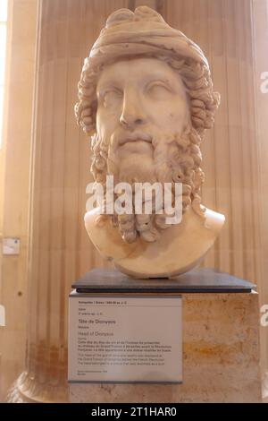 Galerie de sculptures du Louvre. Sculptures capturées en images au musée du Louvre, Paris, France. Banque D'Images