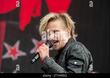 16 juin 2023 : Erik Grönwall de Skid Row se produit au festival Hellfest Open Air Banque D'Images