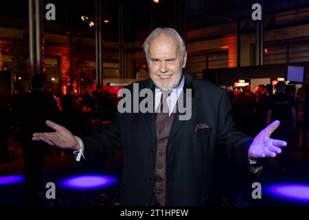 Prix - Goldene Henne 2023 Gunther Emmerlich BEI der Goldene Henne 2023 am 13.10.2023 im Studio 3 der Media City in Leipzig. *** Prix Golden Hen 2023 Gunther Emmerlich à la Golden Hen 2023 le 13 10 2023 au Studio 3 de la Cité des médias à Leipzig Copyright : xEventpressxKochanx Banque D'Images