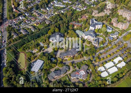 Luftbild, Rudolf-Steiner-Schule Dortmund, Seniorenwerk am Mergelteich, Georg-Schule, Odachlosen-Unterkünfte an der Mergelteichstraße, Rombergpark-Lücklemberg, Dortmund, Ruhrgebiet, Nordrhein-Westfalen, Allemagne ACHTUNGxMINDESTHONORARx60xEURO *** vue aérienne, Rudolf Steiner School Dortmund, Seniorenwerk am Mergelteich, Georg School, Odachlosen Unterkünfte an der Mergelteichstraße, Rombergpark Lücklemberg, Dortmund, Ruhr Area, Rhénanie du Nord-Westphalie, Allemagne ATTENTIONxMINDESTHONORARx60xEURO crédit : Imago/Alamy Live News Banque D'Images