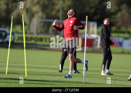 Cardiff, Royaume-Uni. 14 octobre 2023. Kieffer Moore du pays de Galles lors de l'entraînement de l'équipe de football du pays de Galles à Hensol, Vale of Glamorgan, dans le sud du pays de Galles, le samedi 14 octobre 2023. L'équipe s'entraîne avant le match de qualification de l'UEFA Euro 2024 contre la Croatie demain. photo par Andrew Orchard/Andrew Orchard photographie sportive/Alamy Live News crédit : Andrew Orchard photographie sportive/Alamy Live News Banque D'Images