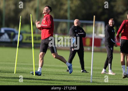 Cardiff, Royaume-Uni. 14 octobre 2023. Kieffer Moore du pays de Galles lors de l'entraînement de l'équipe de football du pays de Galles à Hensol, Vale of Glamorgan, dans le sud du pays de Galles, le samedi 14 octobre 2023. L'équipe s'entraîne avant le match de qualification de l'UEFA Euro 2024 contre la Croatie demain. photo par Andrew Orchard/Andrew Orchard photographie sportive/Alamy Live News crédit : Andrew Orchard photographie sportive/Alamy Live News Banque D'Images