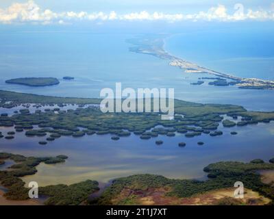 Kust Santa Marta (Colombie) de lucht kijkend in het nationaal Park op Isla de Salamanca, à Santa Marta, Colombie, Côte de l'air à la recherche à la Nati Banque D'Images