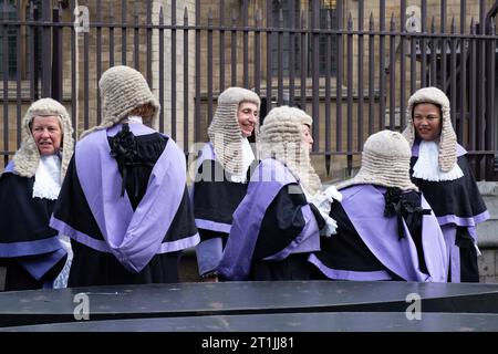 Petit-déjeuner du Lord Chancelier. Les juges de marche de l'abbaye de Westminster à la Chambre du Parlement, London UK. Banque D'Images