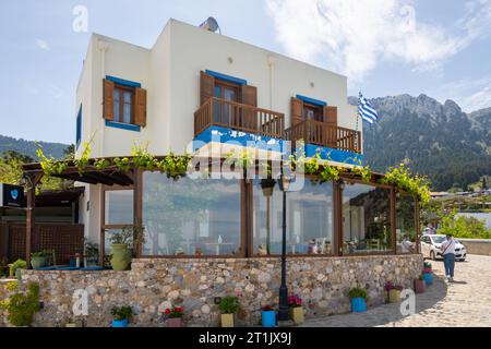 Kos, Grèce - 9 mai 2023 : Taverne dans le village de Zia sur l'île de Kos en Grèce Banque D'Images