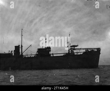 La Royal Navy pendant la Seconde Guerre mondiale d'un Hawker Sea Hurricane Mk IA sur la catapulte d'un CAM [Marchand] Navire armé d'une catapulte. Banque D'Images