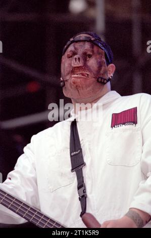 Monza Italie 2000-06-11, Paul Gray bassiste du groupe Slipknot lors du festival Gods of Metal au Stadio Brianteo Banque D'Images