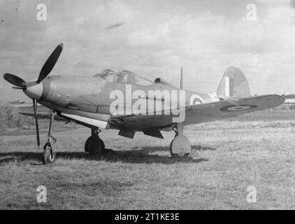 Des avions américains en service RAF 1939-1945- Bell Model 14 Airacobra. Airacobra Mark I, AH577, du no 601 Squadron RAF, sur le terrain à Duxford, Cambridgeshire. Banque D'Images