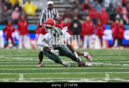 Piscataway, New Jersey, États-Unis. 14 octobre 2023. Le Wide Receiver des Spartans du Michigan State Alante Brown (0) s'enflamme lors du match de football de la NCAA entre les Spartans du Michigan State et les Rutgers Scarlet Knights au SHI Stadium de Piscataway, New Jersey Mike Langish/CSM/Alamy Live News Banque D'Images