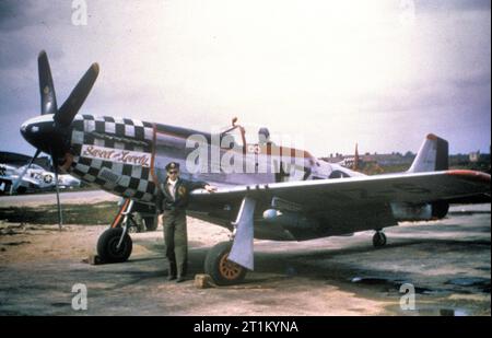 Un avion P-51 Mustang - WZ-S (numéro de série 44-72218), nommé « Sweet and Lovely », du groupe de chasseurs 78th, Duxford. L'avion a été piloté par le lieutenant Thomas V. Thain. Banque D'Images
