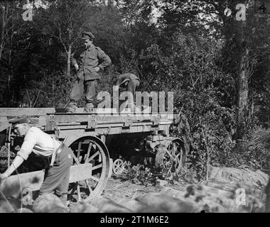 La bataille de la Somme, juillet - novembre 1916 Bataille de Albert. Déchargement 15 pouces à partir d'un obus d'obusiers de chariot de transport spécial. 1er juillet 1916. Banque D'Images