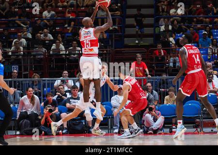 Milan, Italie. 14 octobre 2023. Jamar Smith (UNAHOTELS Reggio Emilia) lors de EA7 Emporio Armani Milano vs UNAHOTELS Reggio Emilia, match italien de Basketball Serie A à Milan, Italie, octobre 14 2023 crédit : Agence photo indépendante/Alamy Live News Banque D'Images