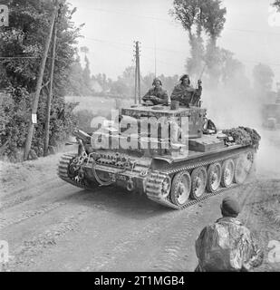 Réservoir de Centaur IV 'H' Troop, 2e Batterie, Groupe de soutien blindé Royal Marine, 13 juin 1944. Centaur IV tank avec 95mm Howitzer de 'H' Troop, 2e Batterie, Groupe de soutien blindé Royal Marine, 13 juin 1944. Banque D'Images
