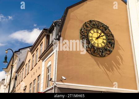 L'astrologiske ur d'Oslo, une horloge avec des symboles astrologiques à la porte Karl Johan ; Oslo, Norvège. Banque D'Images