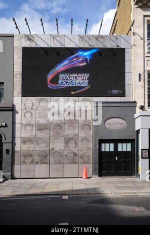 Publicité Starlight Express en dehors du London Palladium London England UK Banque D'Images