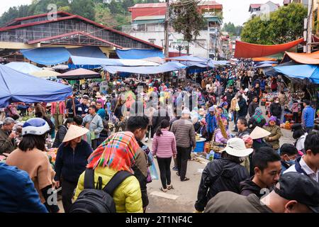 Marché du dimanche bac Ha, Vietnam. Province de Lao Cai. Banque D'Images