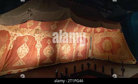 Tente ovale turque ottomane, datée de 1695, Château de Wawel, Cracovie, Pologne Banque D'Images