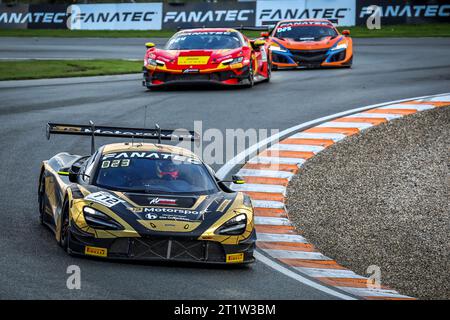 Zandvoort, pays-Bas. 15 octobre 2023. 112 SIEDLER Norbert AUT, KRUPINSKI Patryk POL, JP MotorsportMcLaren 720S GT3 EVO, action lors du GT World Challenge Europe propulsé par AWS 2023, du 13 au 15 octobre 2023 sur le circuit de Zandvoort, à Zandvoort, pays-Bas - photo Grégory Lenormand/DPPI crédit : DPPI Media/Alamy Live News crédit : DPPI Media/Alamy Live News Banque D'Images