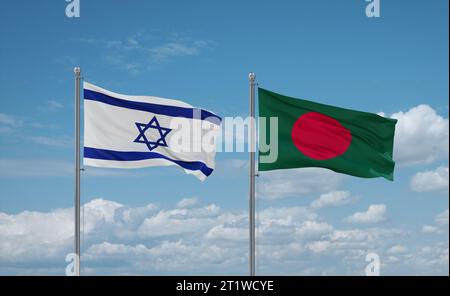 Drapeaux du Bangladesh et d'Israël agitant ensemble sur un ciel nuageux bleu, concept de relation entre deux pays Banque D'Images
