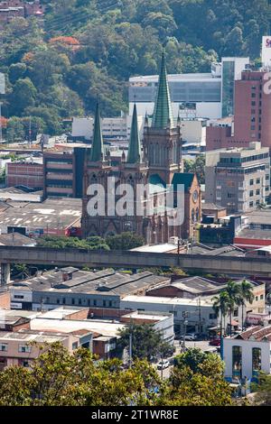 Medellin, Antioquia. Colombie - 26 janvier 2023. Panoramique de la ville. C'est une municipalité de Colombie, capitale du département d'Antioquia. Banque D'Images