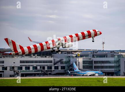 Condor, Boeing 720, D-ABOM, beim Start auf dem Flughafen Düsseldorf International, Flughafen dus *** Condor, Boeing 720, D ABOM, au décollage à l'aéroport international de Düsseldorf, dus Airport Credit : Imago/Alamy Live News Banque D'Images