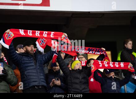 Oslo, Norvège. 12 septembre 2023. Oslo, Norvège, le 15 octobre 2023 : les supporters de Norvège sont vus lors du match de qualification de l'UEFA EURO 2024 entre la Norvège et l'Espagne au stade Ullevaal d'Oslo, Norvège. (Ane Frosaker/SPP) crédit : SPP Sport Press photo. /Alamy Live News Banque D'Images