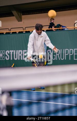 Stockholm, Suède. 15 octobre 2023. Stockholm, Kungliga tennishallen, Journée des enfants. Elias Ymer crédit : Daniel Bengtsson/Alamy Live News Banque D'Images