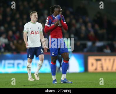 Eberechi Eze de Crystal Palace a l'air déçu et abattu. - Crystal Palace v Tottenham Hotspur, Premier League, Selhurst Park, Croydon, Royaume-Uni - 4 janvier 2023. Usage éditorial uniquement - des restrictions DataCo s'appliquent Banque D'Images