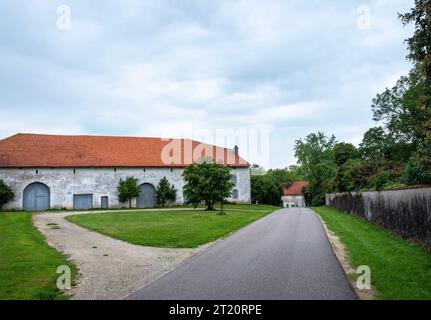 belle ancienne ferme en grand est près de nancy et metz en france Banque D'Images