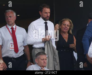 Le Manager anglais Gareth Southgate regarde depuis les tribunes. - Arsenal v Leicester City, Premier League, Emirates Stadium, Londres, Royaume-Uni - 13 août 2022 usage éditorial uniquement - des restrictions DataCo s'appliquent Banque D'Images