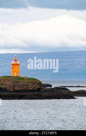 Phare de Klofningur, dans la baie de Breidafjordur près de l'île de Flatey, Islande Banque D'Images