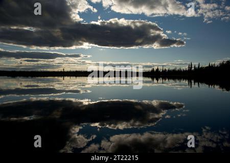 2006. Sujets : Kanuti National Wildlife refuge ; loisirs ; tourisme ; paysages ; rivières et ruisseaux; scènes. . 1998 - 2011. Banque D'Images