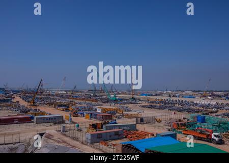 La centrale électrique de Matarbari est une centrale électrique au charbon de 1 200 mégawatts (2X600) en construction à Maheshkhali Upazila, dans le district de Cox's Bazar, dans le SO Banque D'Images
