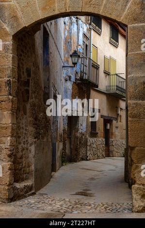 Rues de Beceite (Beseit), Teruel, Aragon, Espagne Banque D'Images