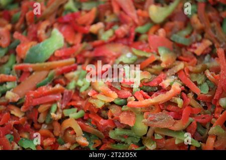 Viande et légumes dans un chaudron de goulash Banque D'Images