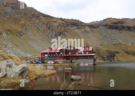 Cabana Bâlea Lac, comté de Sibiu, montagnes Făgărăş, Carpates du Sud, Transylvanie, Roumanie, Europe Banque D'Images