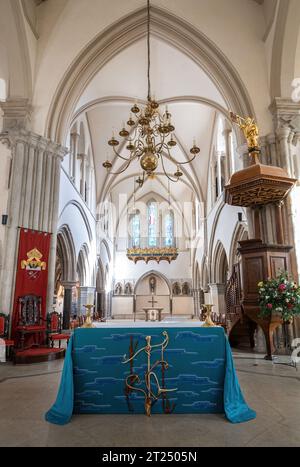 Vue de la chapelle St Thomas dans la cathédrale de Portsmouth, Hampshire, Angleterre, Royaume-Uni, datant du 12e siècle Banque D'Images