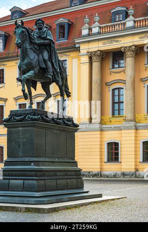 Monument Carl August, statue équestre du Grand-Duc Carl August de Saxe-Weimar-Eisenach à Weimar, Thuringe, Allemagne. Banque D'Images