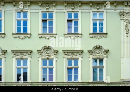 Façade néo-rococo de la Maison Roessler, bâtiment administratif de l'Université de musique Franz Liszt à Weimar, Thuringe, Allemagne. Banque D'Images