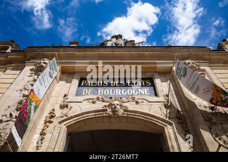 Dijon, France - 8 août 2023 : Palais des Etats - Palais des Etats - en Bourgogne Banque D'Images