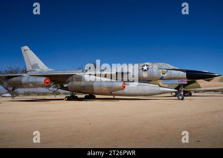 Le Convair B-58 Hustler, bombardier stratégique supersonique de première génération, opérationnel à partir de 1960-1970 et maintenant conservé au Musée de l'Air et de l'espace de Pima. Banque D'Images