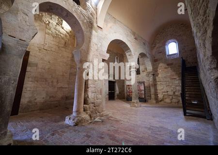 Vue intérieure du monastère de Suso à San Millan de la Cogolla, la Rioja, Espagne. Banque D'Images