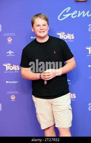 Schauspieler Julius Weckauf kommt zur Premiere vom Animaltion film trolls 3 - Gemeinsam Stark der Am 19.10.2023 in die Kinos kommt. *** L'acteur Julius Weckauf vient à la première du film Animaltion trolls 3 Together Strong qui arrive sur 19 10 2023 en salles Credit : Imago/Alamy Live News Banque D'Images