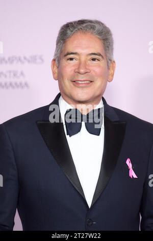 Madrid. Espagne. 20231017, Boris Izaguirre assiste au dîner de charité de la revue elle Magazine 'cancer Ball' au Théâtre Royal le 17 octobre 2023 à Madrid, Espagne Banque D'Images